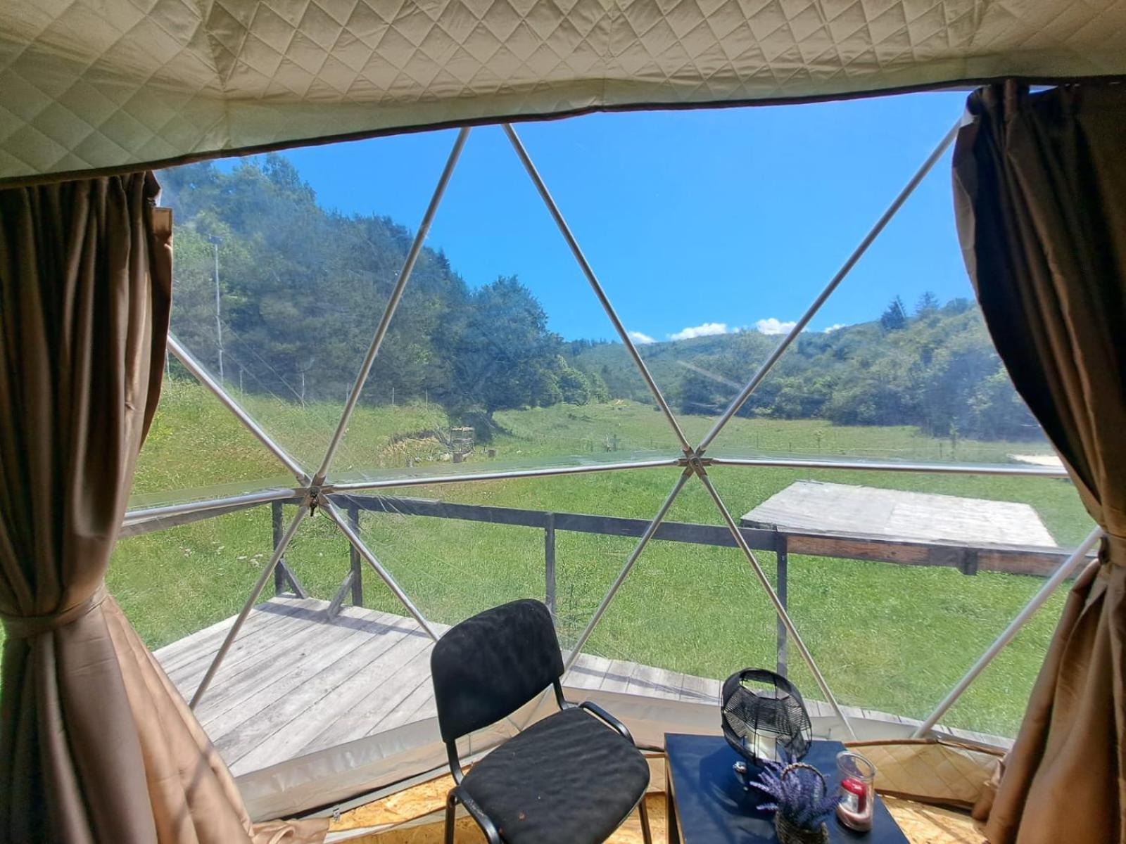 Forest Glamping Cort de lux *